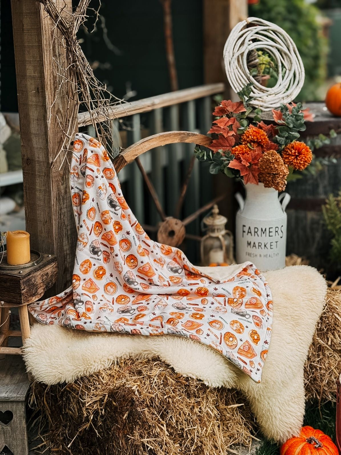 Bodhi & The Birchtree Polar Fleece Blanket - Pumpkin Spice & Cream - Bodhi & The Birchtree