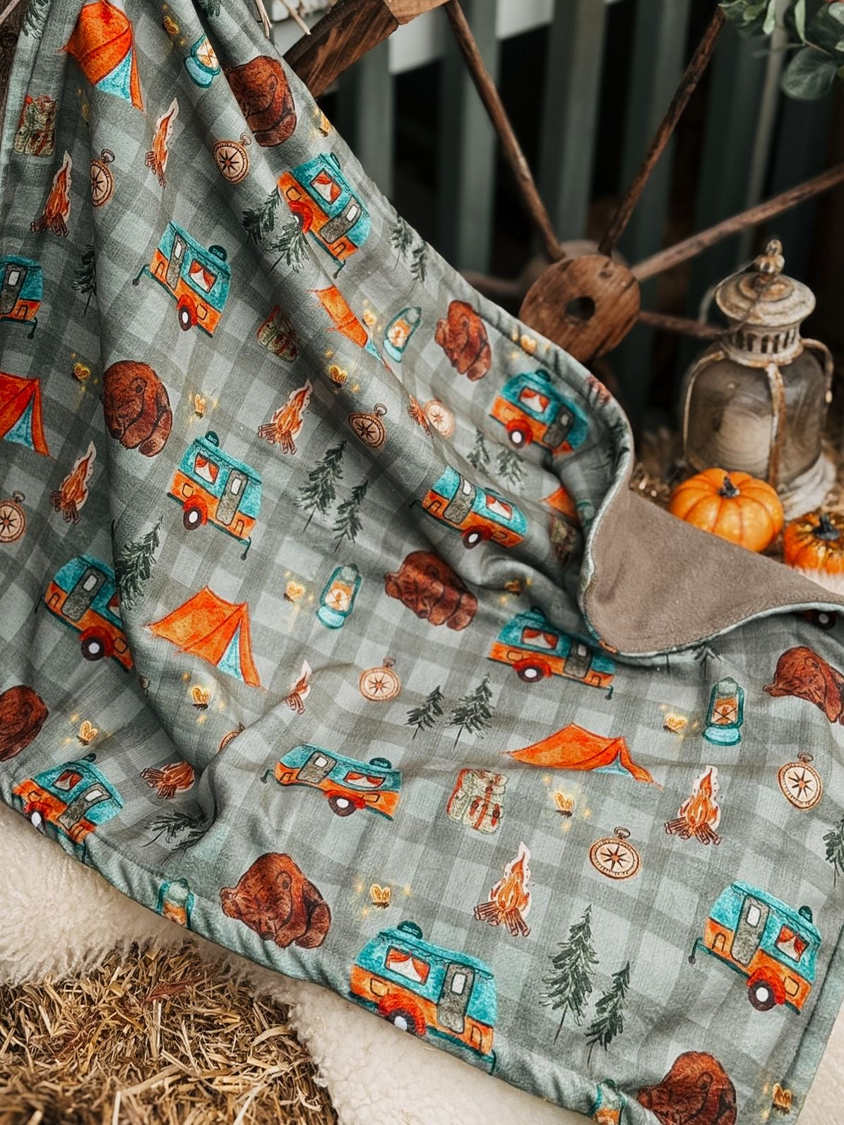 Bodhi & The Birchtree Polar Fleece Blanket - Camping Outdoors & Dark Camel - Bodhi & The Birchtree