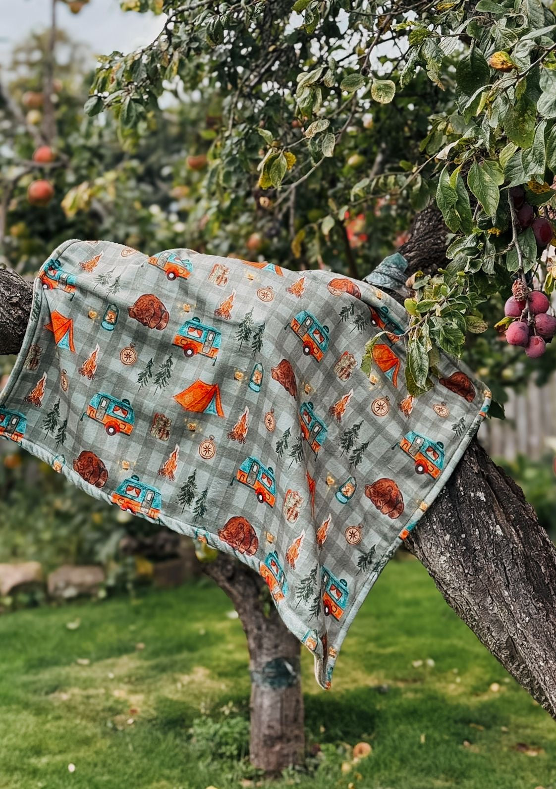 Bodhi & The Birchtree Polar Fleece Blanket - Camping Outdoors & Dark Camel - Bodhi & The Birchtree
