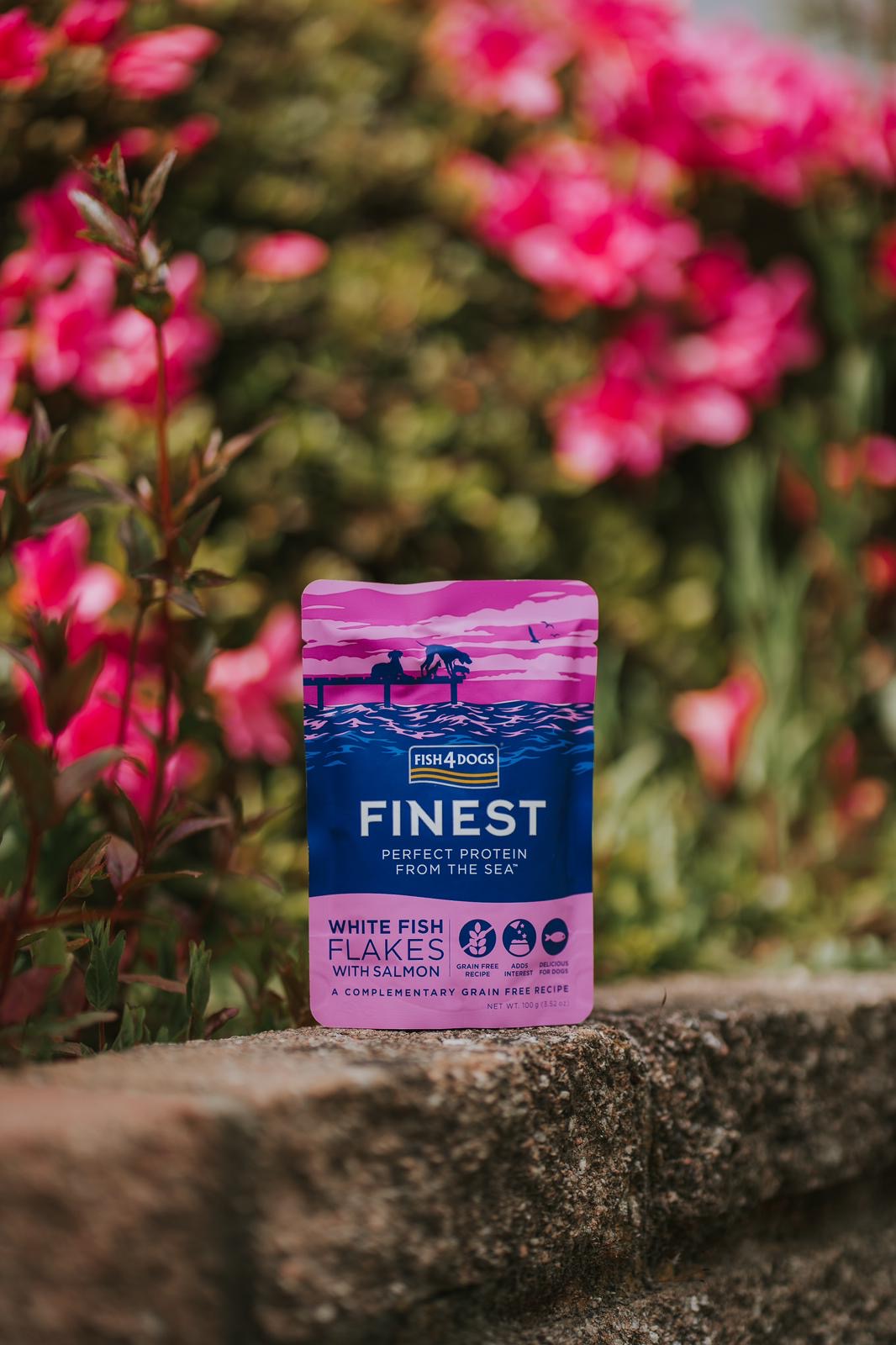 Fish4Dogs Whitefish Flakes With Salmon 100g - Bodhi & The Birchtree