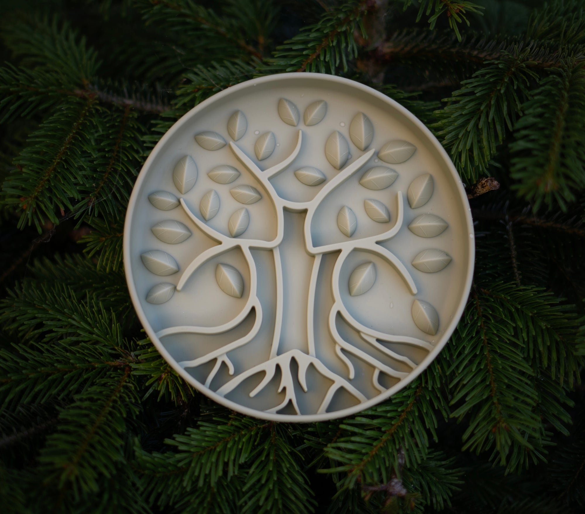 Bodhi & The Birchtree The Evergreen Collection - Elderflower Slow Feeder Bowl - Bodhi & The Birchtree