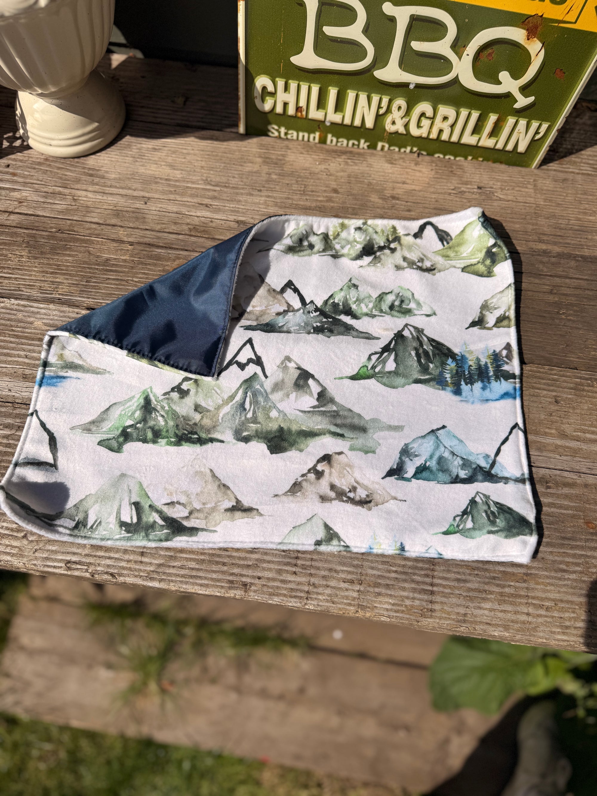 Market Night - Alpine Mountains Summit Seat