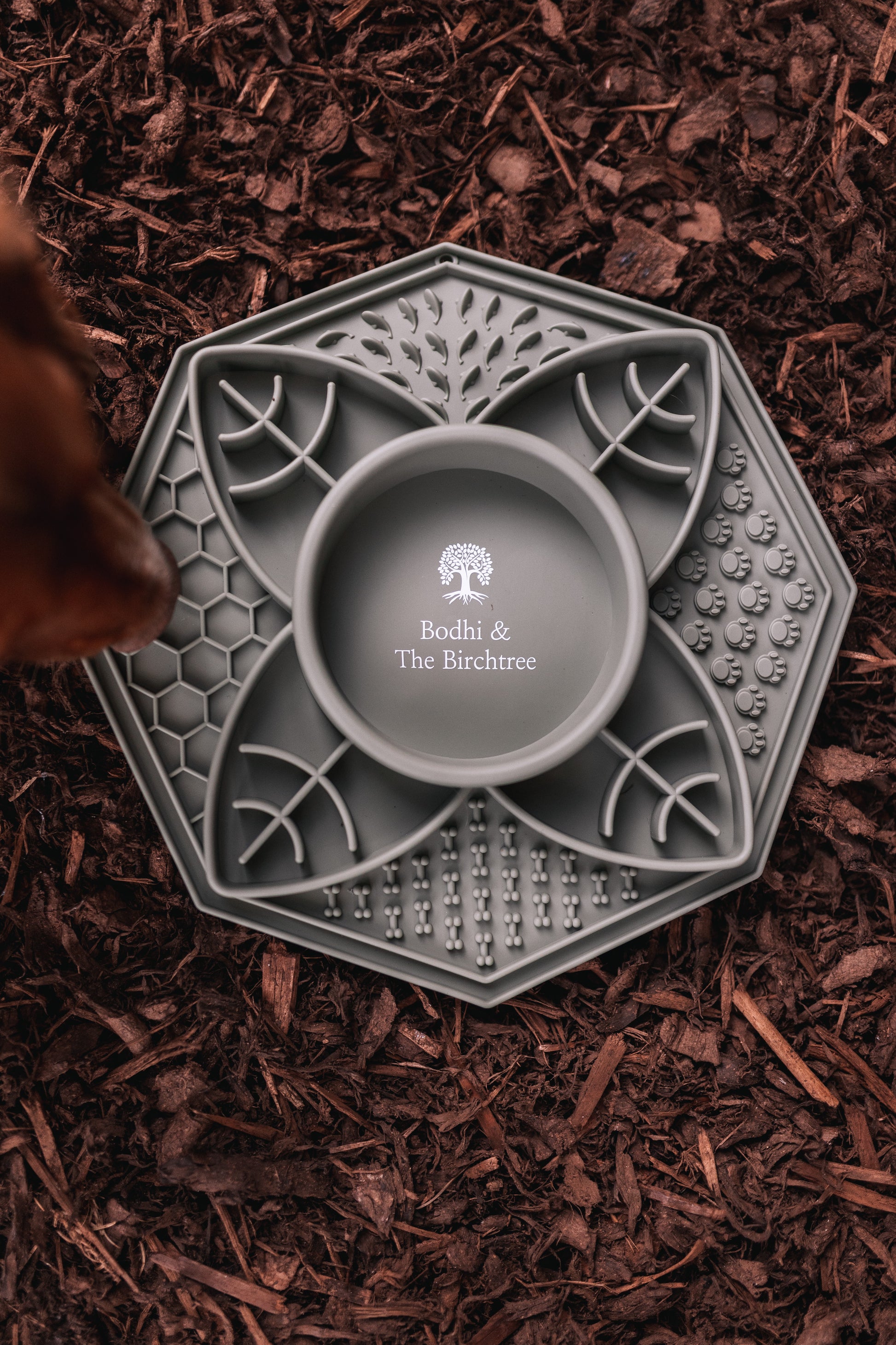 Bodhi & The Birchtree Mandala Slow Feeder In Olive - Bodhi & The Birchtree
