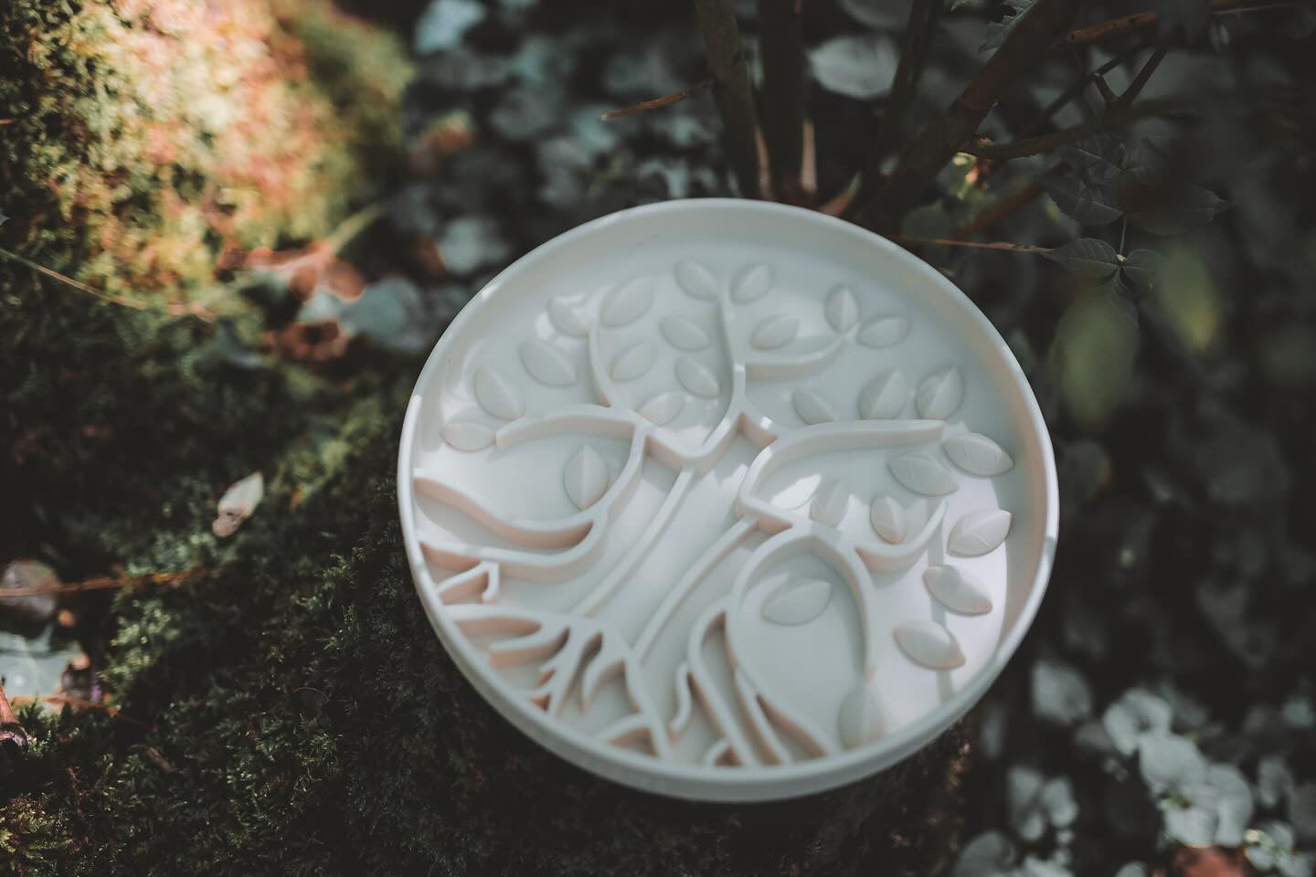 Bodhi & The Birchtree The Evergreen Collection - Elderflower Slow Feeder Bowl